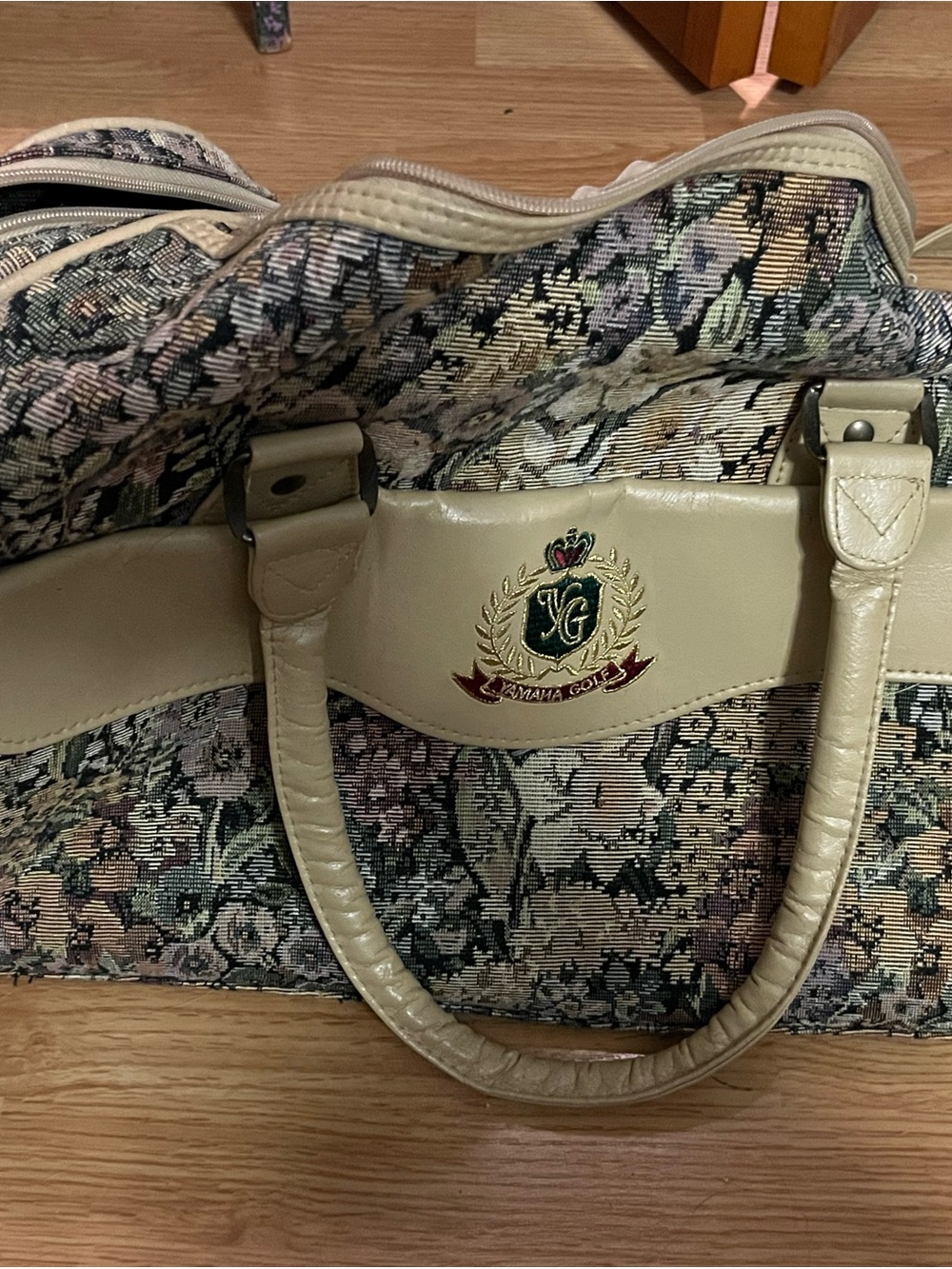 Vintage Floral Tapestry Yamaha Golf Bag in Beige and Multi
